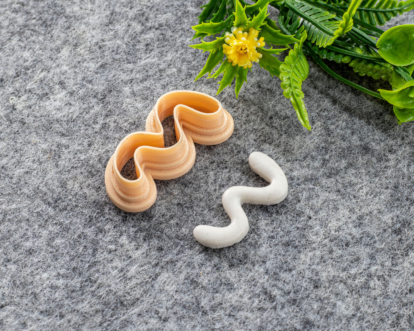 Wiggle Polymer Clay Cutter: 3D Printed Earring Tool